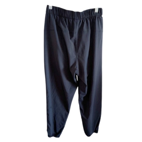 Lululemon Black Lightweight Joggers Ultra light Sz 6 Pockets Running Quick Dry - Picture 3 of 6